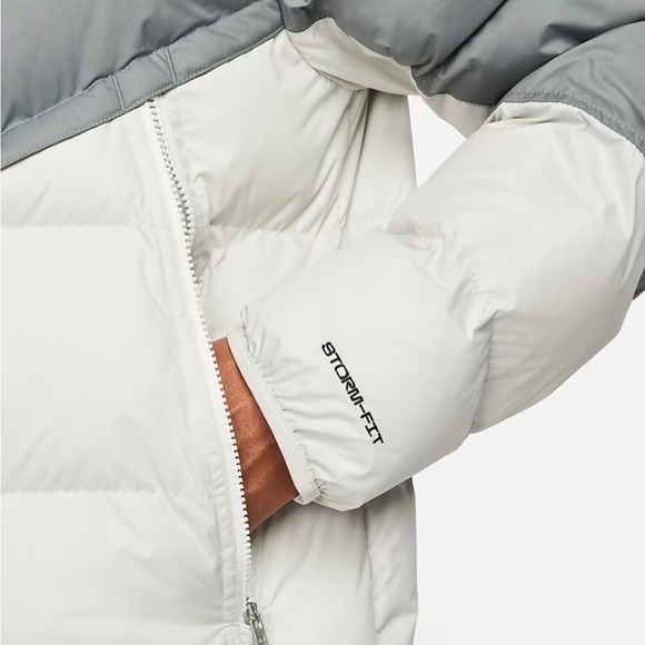 Nike Sportswear Storm-FIT Windrunner Jacket Gray PRIMALOFT DR9605-084 New $200 - Picture 4 of 14